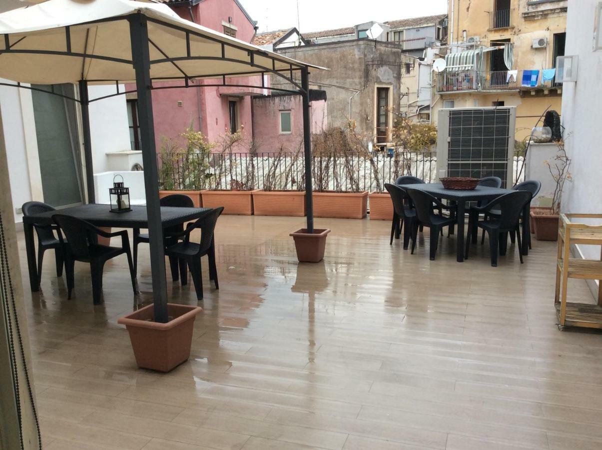 Suite Con Terrazza In Centro Storico CTA Exterior photo