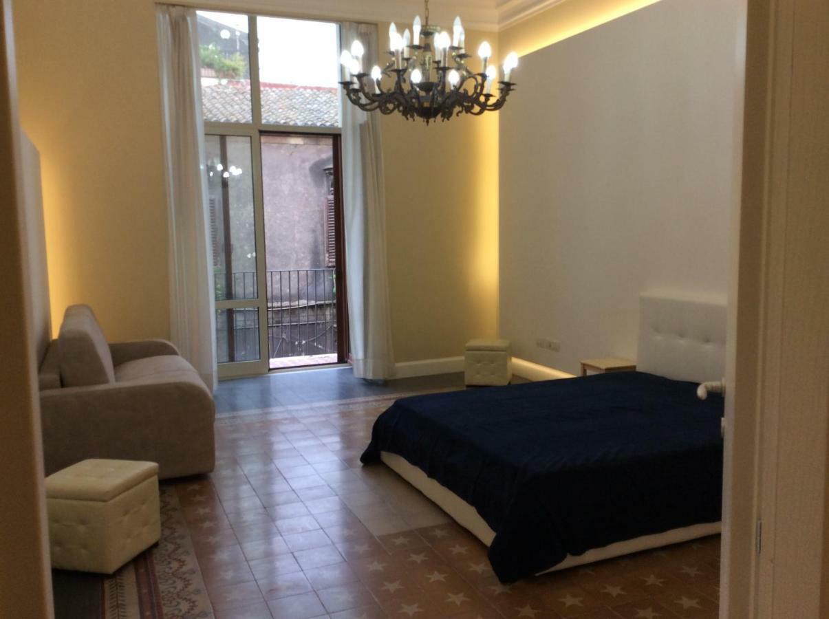 Suite Con Terrazza In Centro Storico CTA Exterior photo