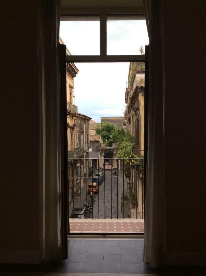 Suite Con Terrazza In Centro Storico CTA Exterior photo