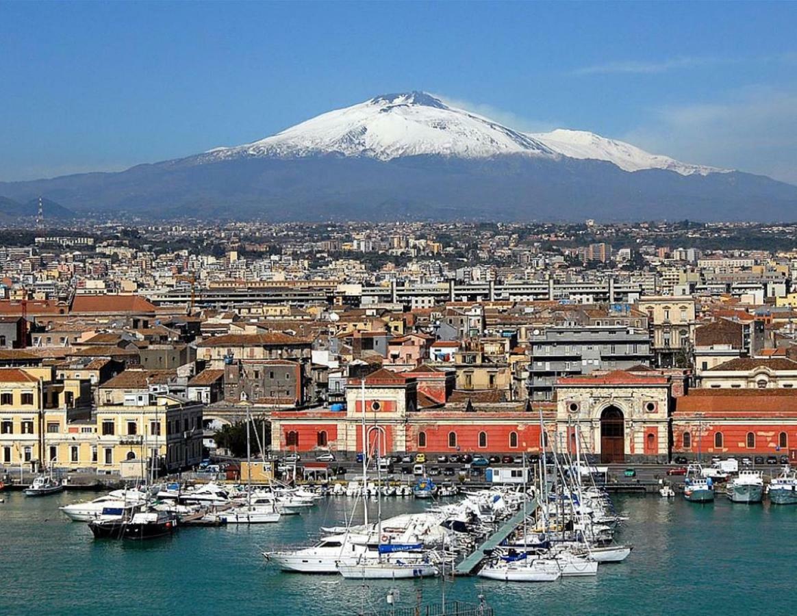 Suite Con Terrazza In Centro Storico CTA Exterior photo